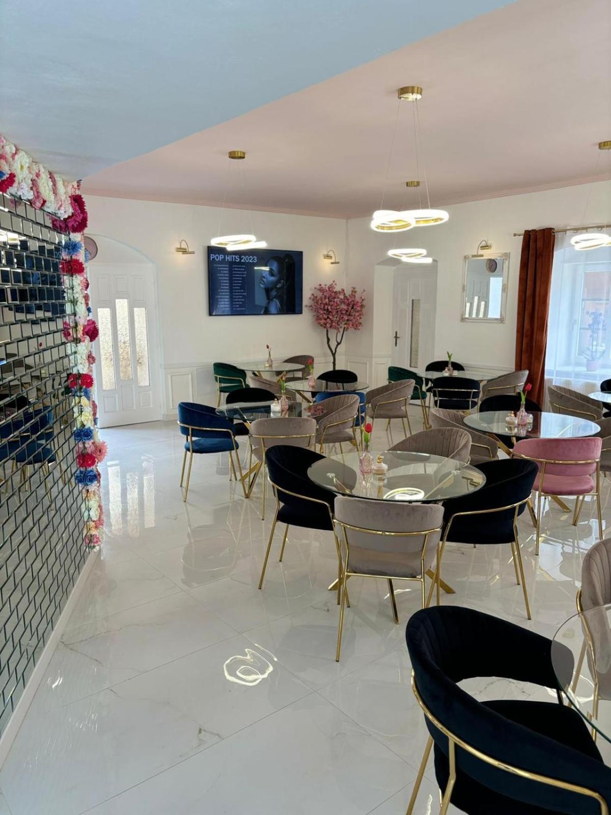 Boutique Hotel Posta Rl Оравски-Подзамок Экстерьер фото
